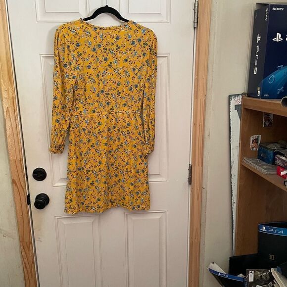 Old Navy Yellow Floral Dress Medium - Picture 4 of 4